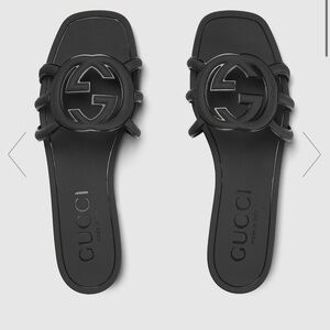 Gucci WOMEN'S INTERLOCKING G SLIDE SANDAL Size 39